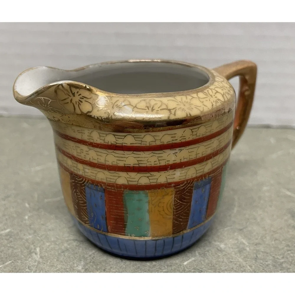 Vtg Chikaramachi Japanese Thousand Faces Gold Trim Hand Painted‎ Creamer 2 1/4